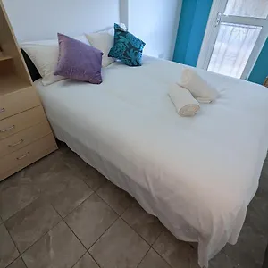 https://hoxton-shoreditch-rooms.cambridgehotelsuk.com
